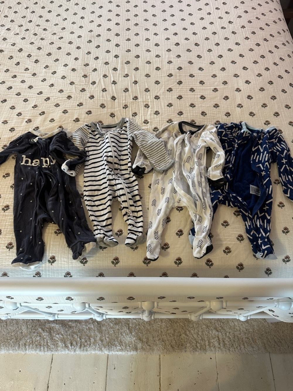 4 Newborn Sleepers